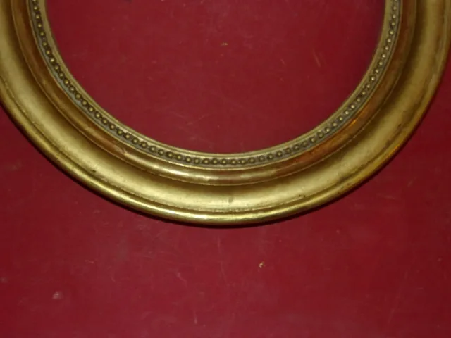 Round Frame, 19th Century, In Gilded Wood.