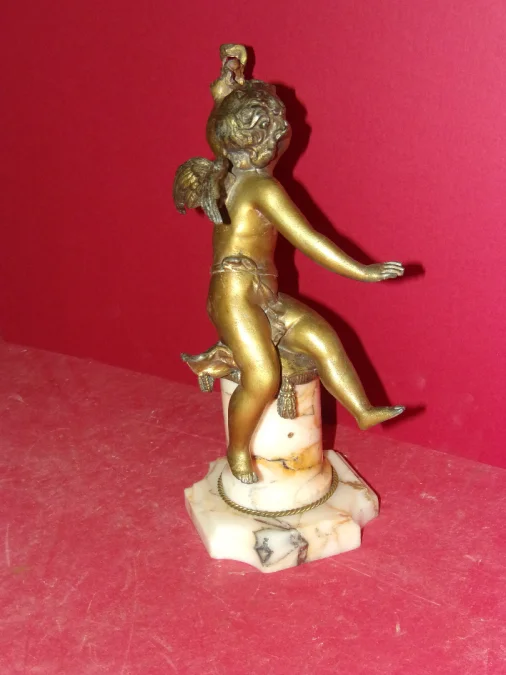Cupidon Sur Son Socle, Porte Montre époque 19ème.