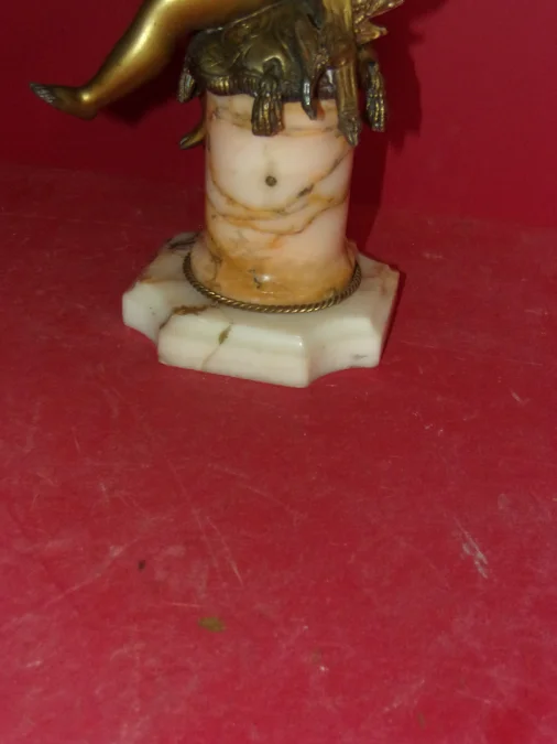 Cupidon Sur Son Socle, Porte Montre époque 19ème.