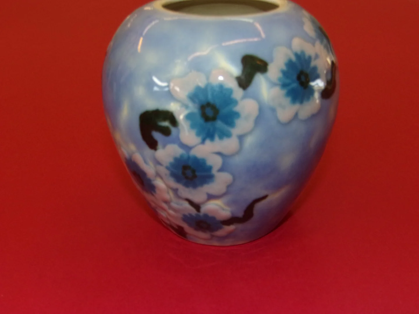 Camille Tharaud, porcelaine de Limoges, petit vase, époque art déco,