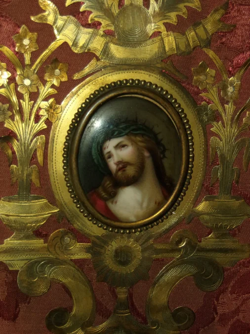 Bénitier d'applique,  en cuivre doré époque 19ème.