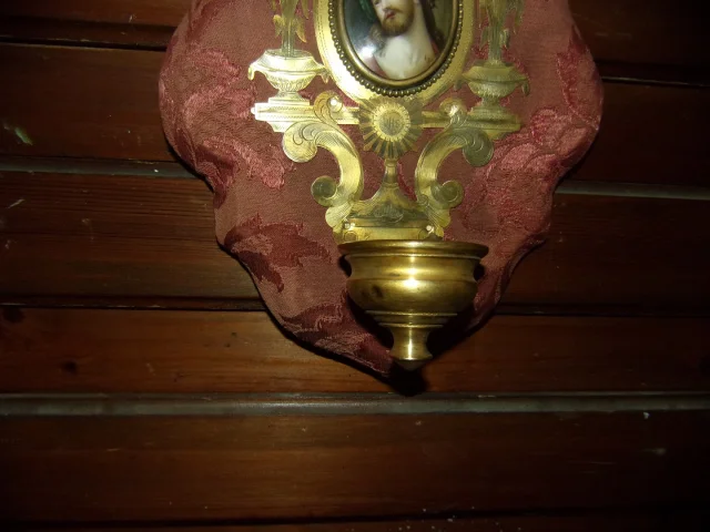 Wall-mounted Holy Water Font, In Gilded Copper, 19th Century.