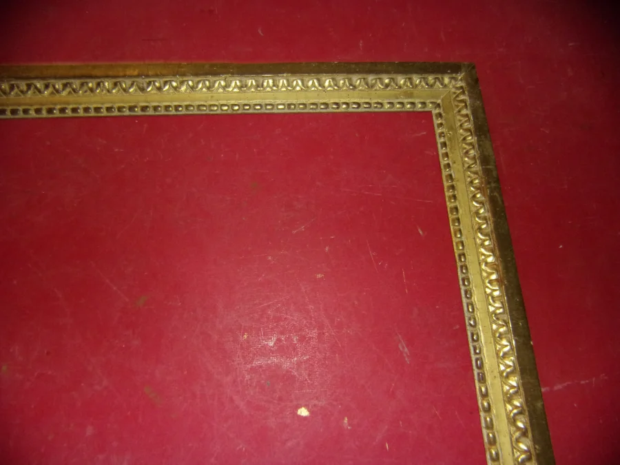 Cadre époque 18 ème, Louis XVI, en bois doré.