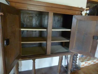 Cabinet,  Credence  époque 17 ème.