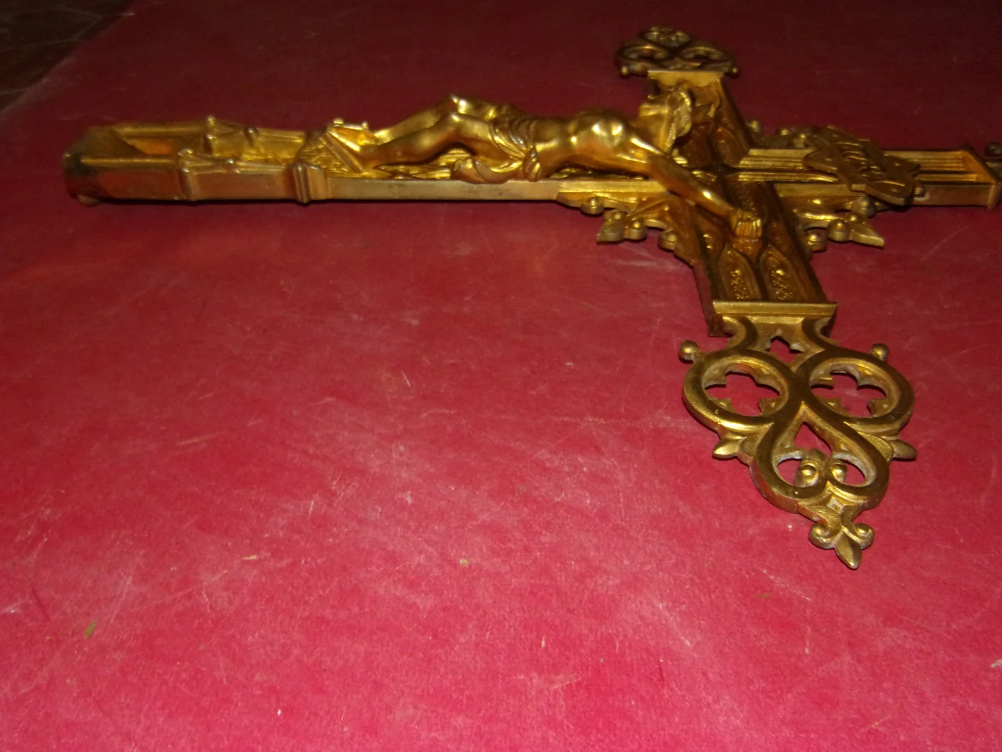 Croix de procession en bronze doré époque 19ème.