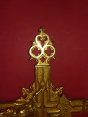 Croix de procession en bronze doré époque 19ème.