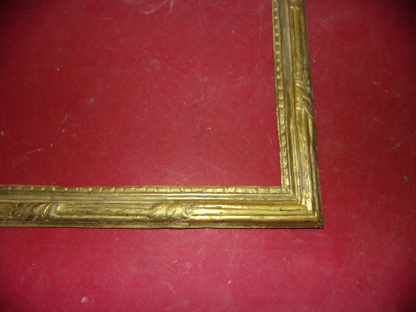 Cadre époque 18 ème, Louis XV, en bois doré.