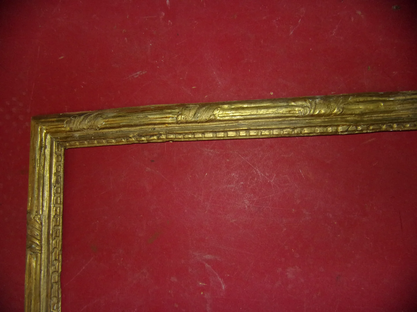 Cadre époque 18 ème, Louis XV, en bois doré.