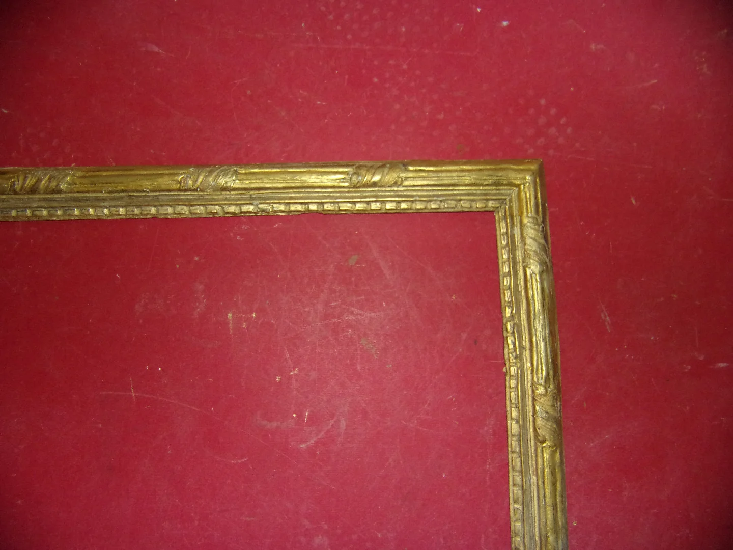 Cadre époque 18 ème, Louis XV, en bois doré.