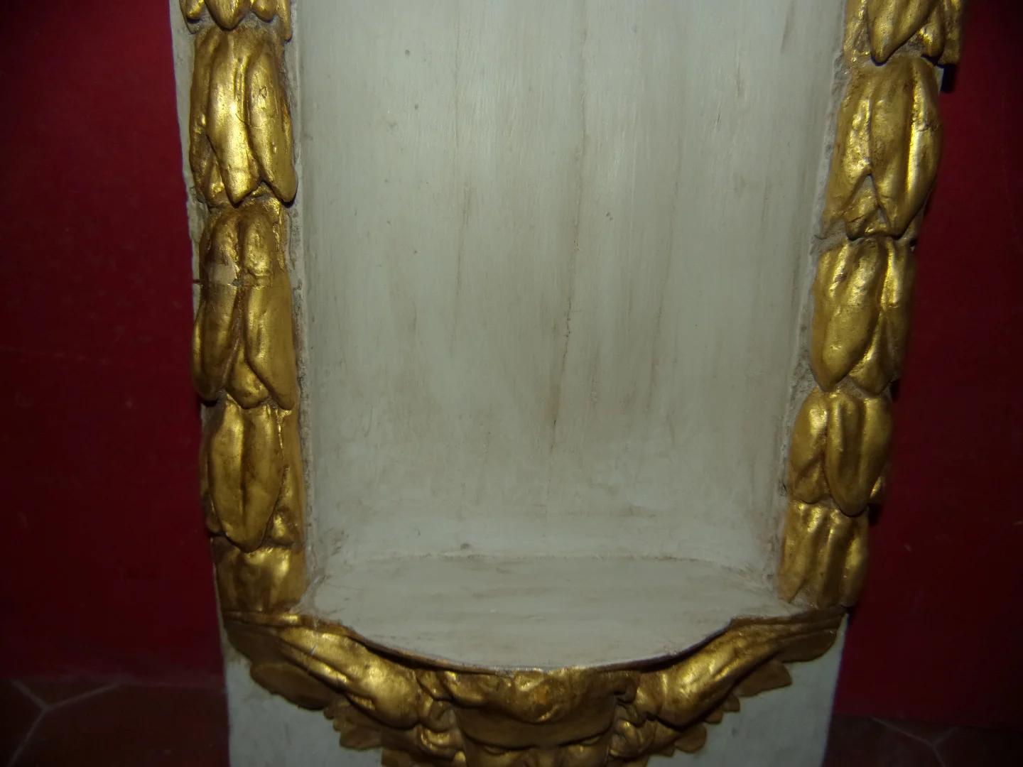 Carved, Painted And Gilded Wooden Base, 18th Century.