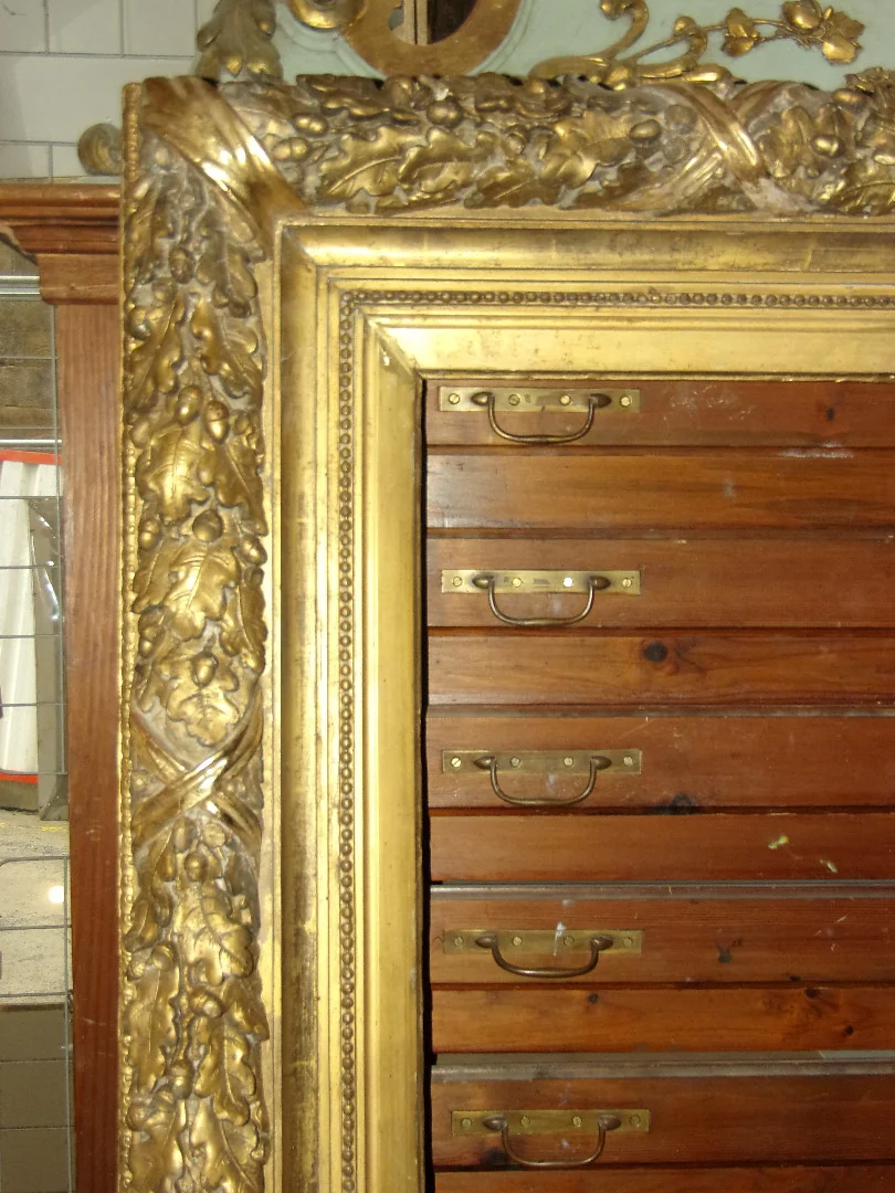 Very Large And Important 19th Century Frame, In Gilded Wood.