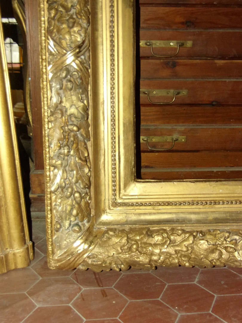 Very Large And Important 19th Century Frame, In Gilded Wood.
