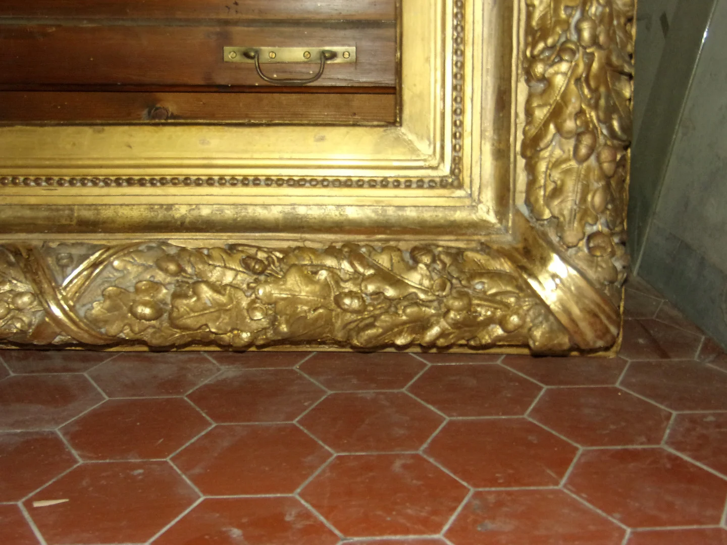 Very Large And Important 19th Century Frame, In Gilded Wood.