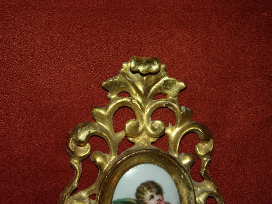Petit Ange, porcelaine peinte à la main, époque 19ème.