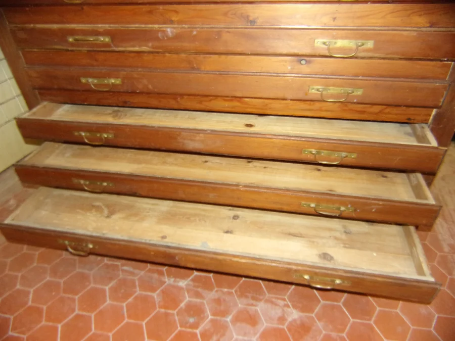 Meuble à plans d'architecte  ou géomètre, en bois, époque fin 19ème.