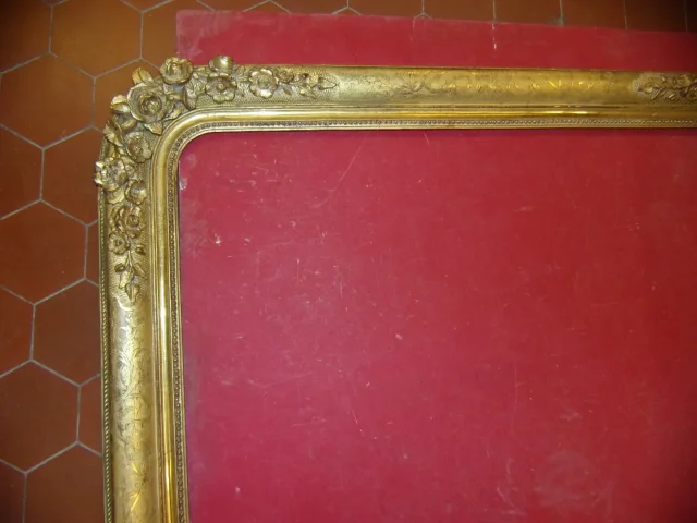 Cadre époque 19ème, En Bois Doré.