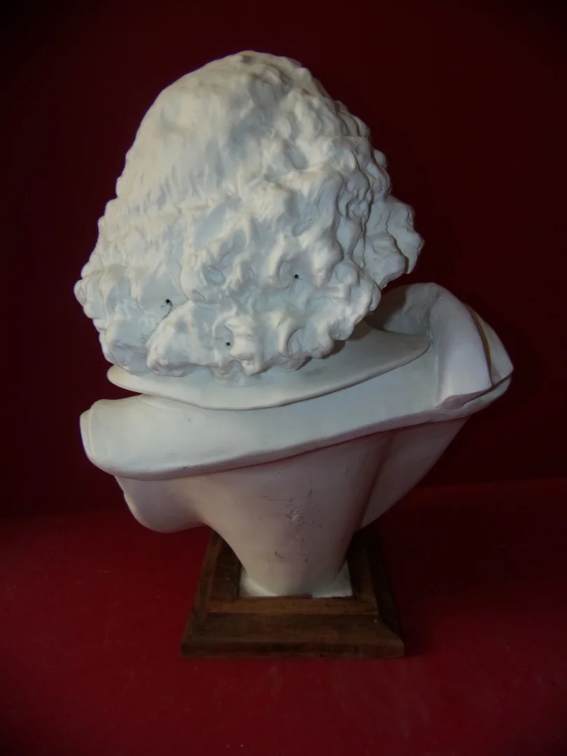 Bust Of Shakespeare, Late 19th Century Limoges Porcelain Cookie.