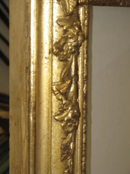 Cadre époque 19ème, en bois doré.