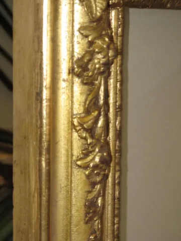 Cadre époque 19ème, en bois doré.