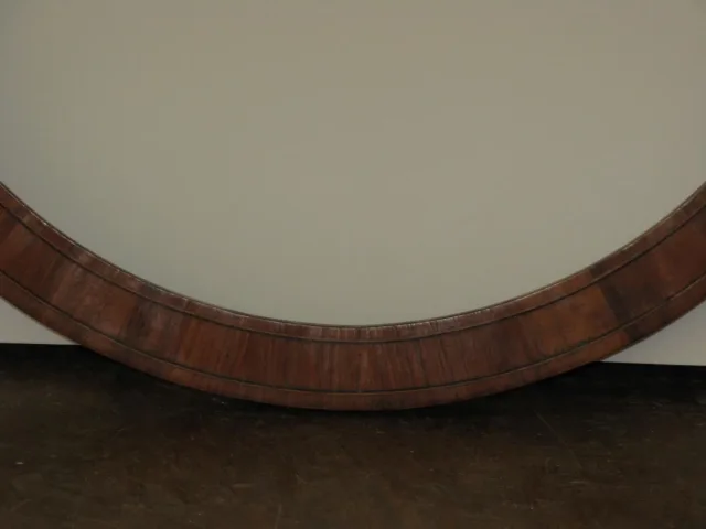 Cadre rond en marqueterie, époque 19ème.