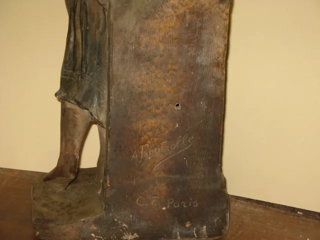 " La Samaritaine ", sculpture signée en plâtre , époque 20ème