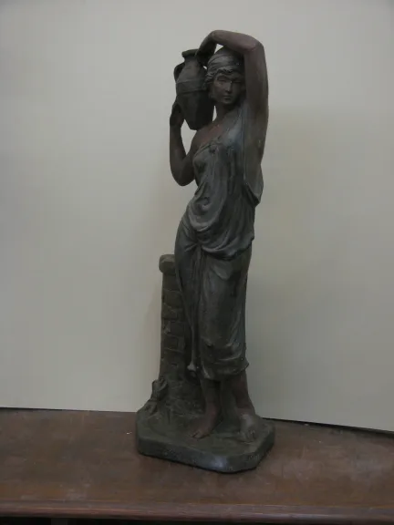 " La Samaritaine ", sculpture signée en plâtre , époque 20ème