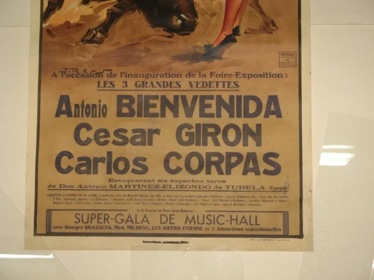 Affiche ancienne de taureaumachie.