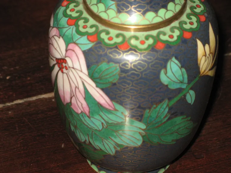 Vase Chinois, Cuvée Cloisonné, Epoche 20 ème.