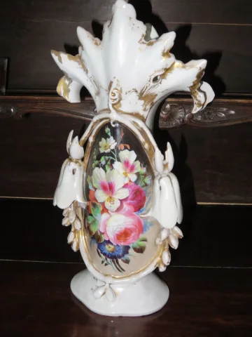 Vaas En Porcelaine, époque 19 ème.