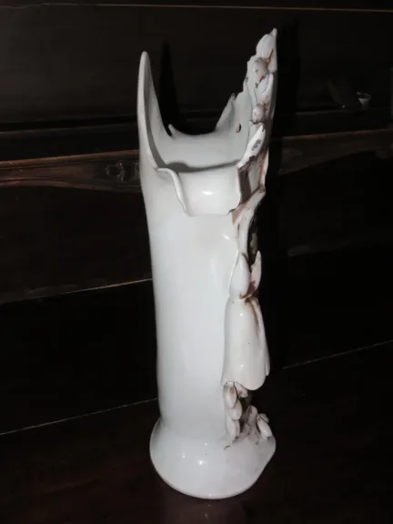 Vase En Porcelaine, époque 19 ème.