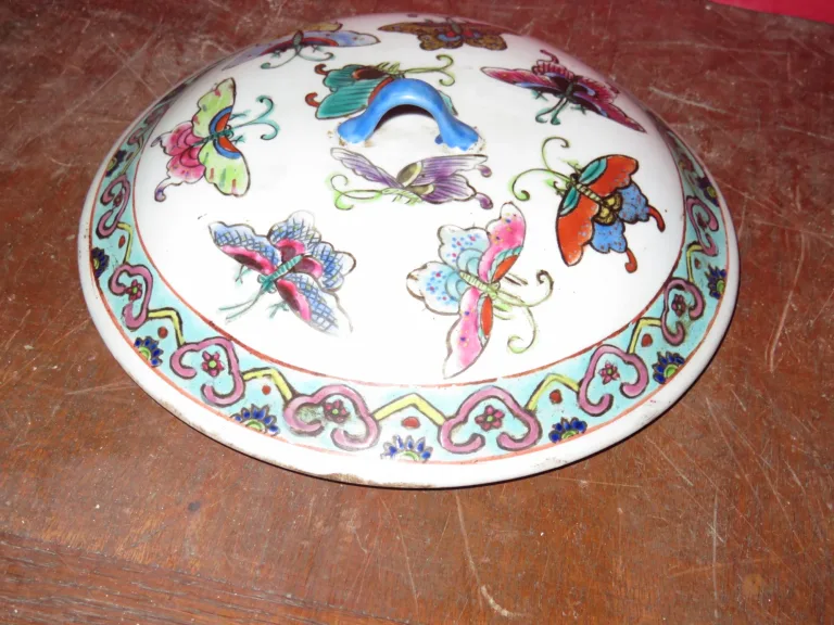 CHINESISCHE SUPPE TUREEN