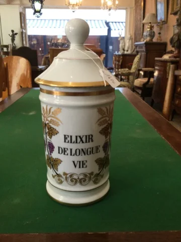 Grande collection de pots à Pharmacie anciens