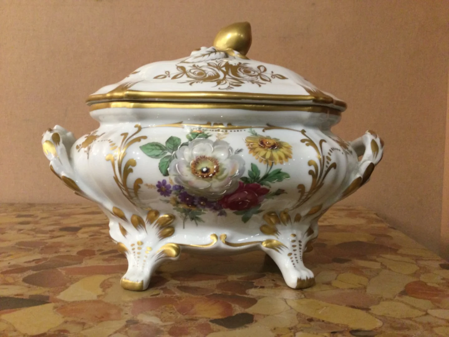 PETITE PETITE SOUPIÈRE Louis XV