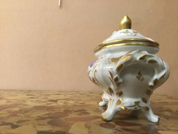 PETITE PETITE SOUPIÈRE Louis XV