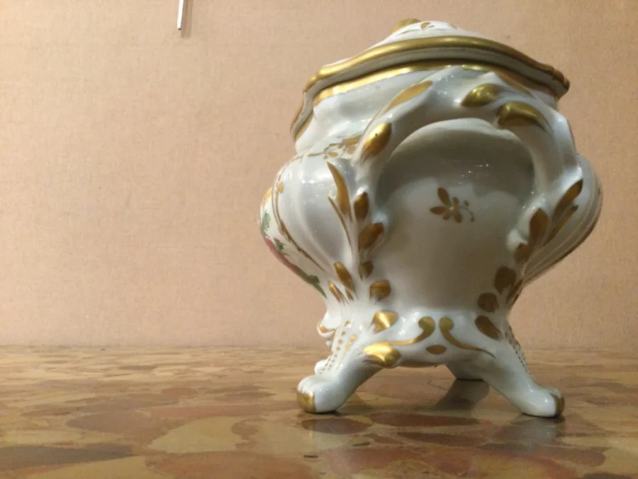 PETITE PETITE SOUPIÈRE Louis XV