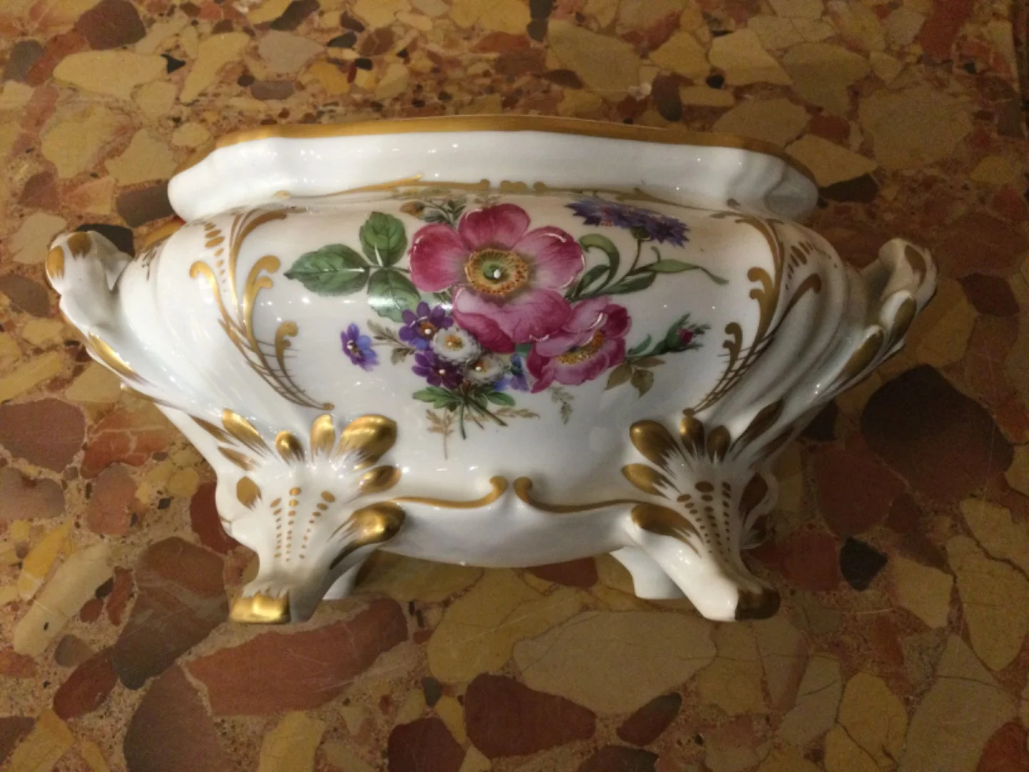 PETITE PETITE SOUPIÈRE Louis XV