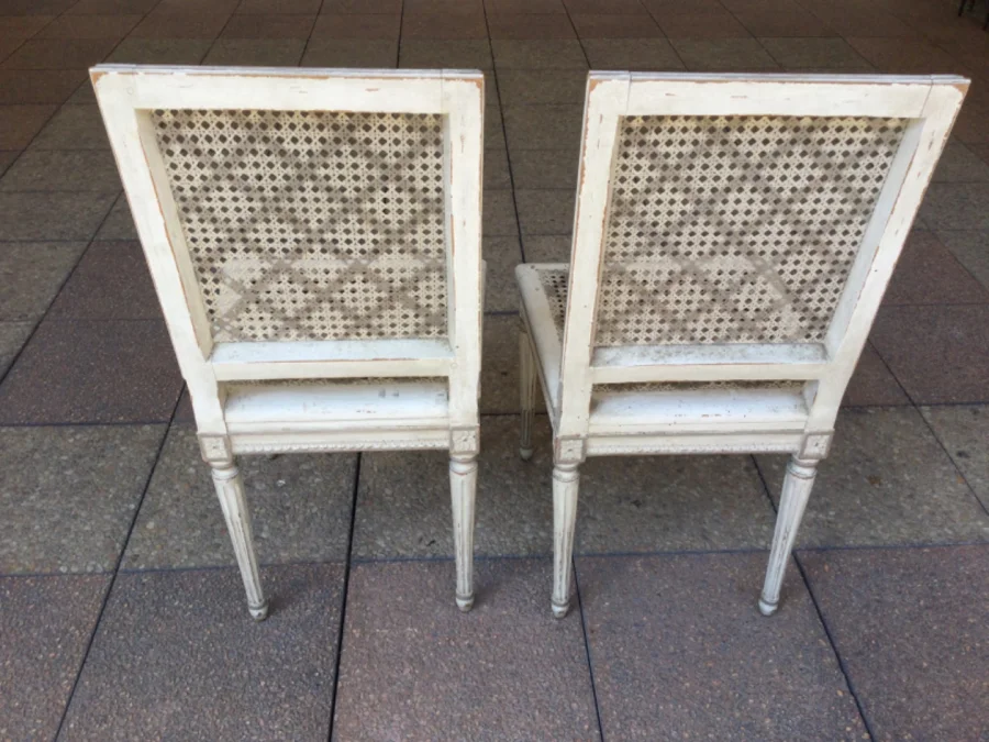 STÜHLE IM LOUIS XVI-STIL