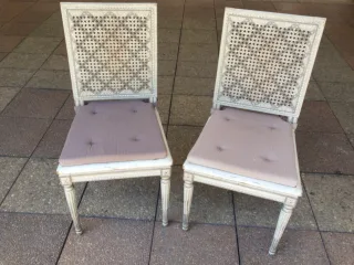STÜHLE IM LOUIS XVI-STIL