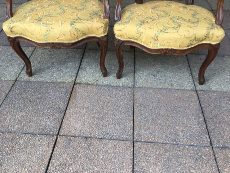PAAR LOUIS XV-PERIODE STOELSTOELEN