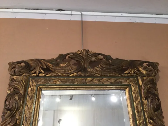 Un miroir italien du tout début du XVIIIe siècle