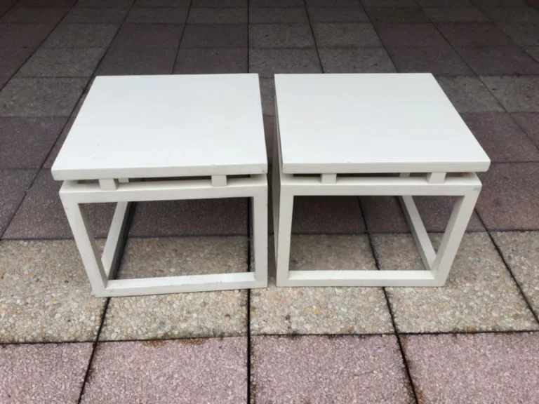 De table basse formant bout de canapé ou table basse