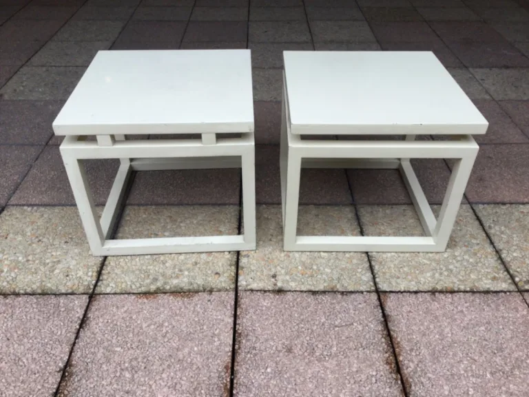 De table basse formant bout de canapé ou table basse