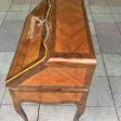 Un petit bureau de pente de Louis XV en marqueterie