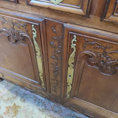 Buffet normand en merisier