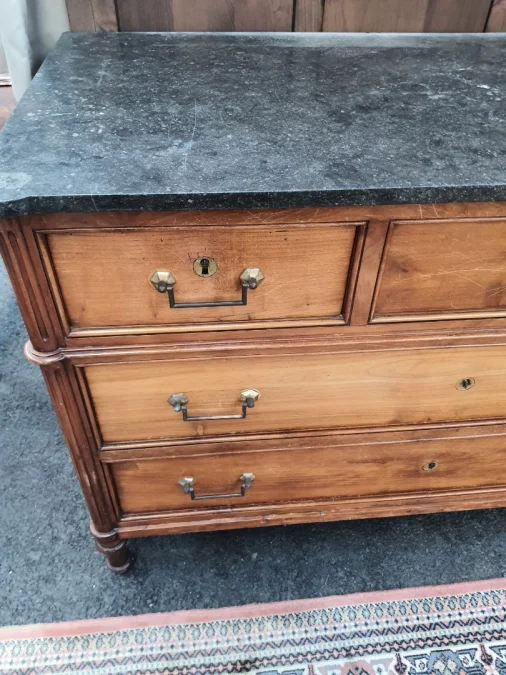Commode Louis XVI époque fin XVIII en merisier