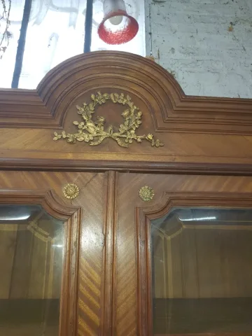 КНИЖНЫЙ ШКАФ В СТИЛЕ ЛЮДОВИКА XVI