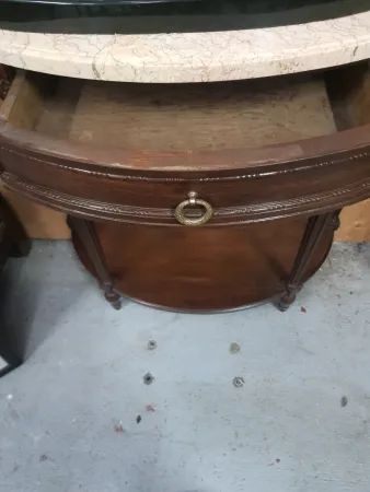 Console de style louis XVI