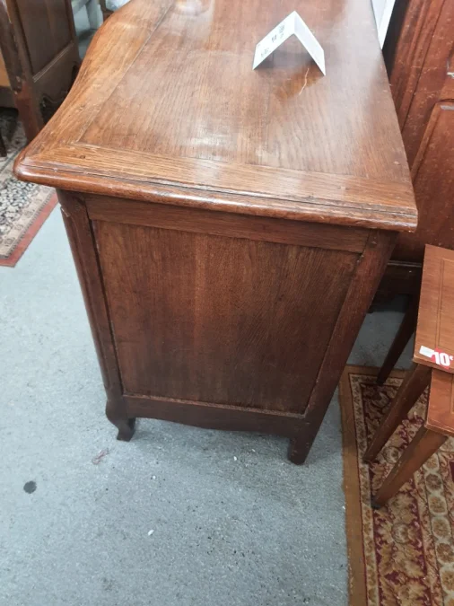 Commode fin XVIII