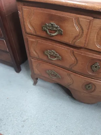 Commode fin XVIII
