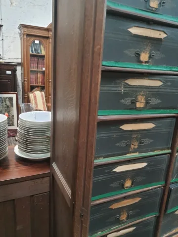 Cartonnier à restaurer